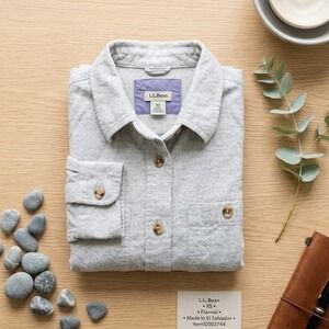 L.L. Bean Minimalist Grey Flannel Shirt Women's XS Button Down